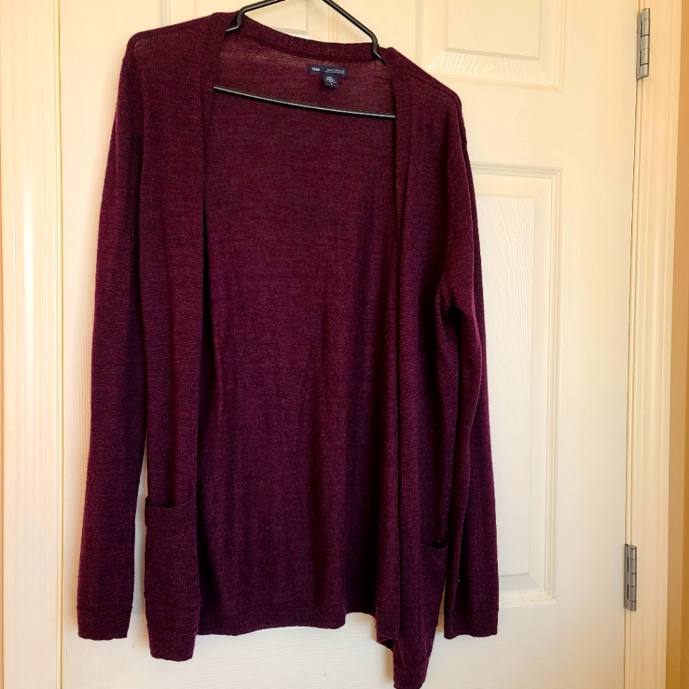 **2 FOR $20** Gap Sweater size Large